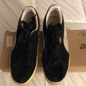 Suede Puma sneakers
